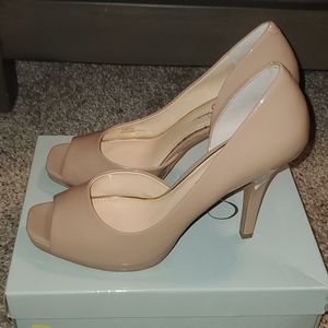 Jessica Simpson heels